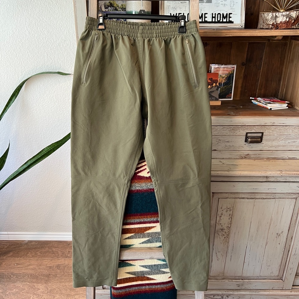 Outdoor Voices men’s Rectrek performance pants size medium